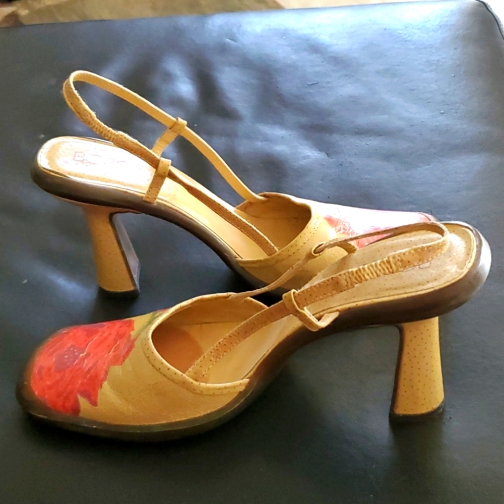 Slingback Heels by BCBG MAXAZRJA, Size 9 1/2 - Picture 3 of 9